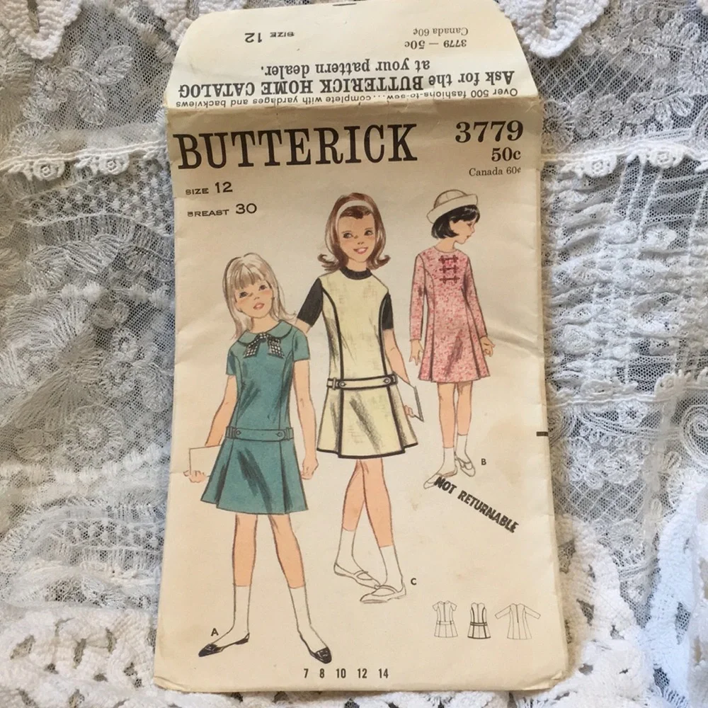 1960s sewing pattern Butterick 3779, girls dress, used, chest 30”